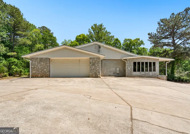 1st image of 9530 Cedar Grove Rd, Fairburn, GA 30213 | MLS# 10741624