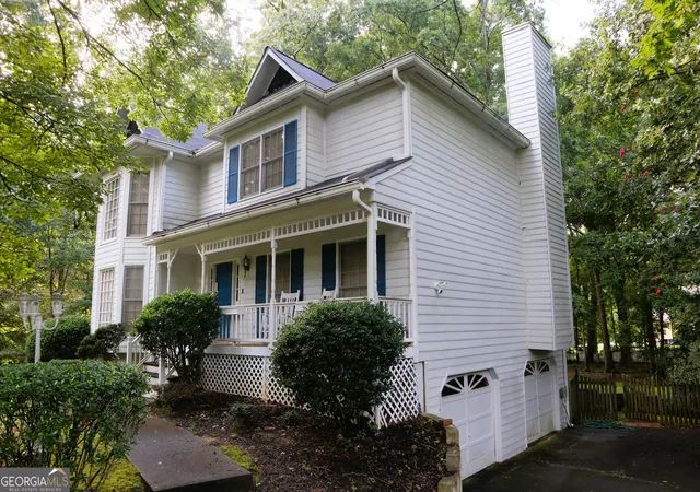 Photo 3 of Single family home for sale at 220 Creekwood Trl, Fayetteville, GA 30214 | MLS# 10816138 | Listing updated on 2026-09-02