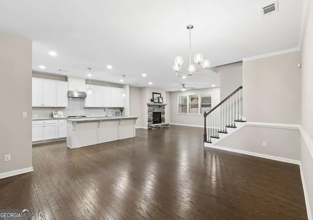 3rd image of 216 William Creek Dr, Canton, GA 30115 | MLS# 10831297