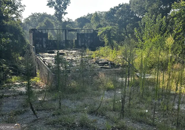 2nd image of 2811 Palm Dr, East Point, GA 30344 | MLS# 10666286