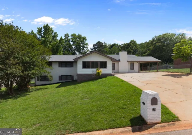 Photo 3 of Single family home for sale at 6684 Birch Rd, Winston, GA 30187 | MLS# 10769169 | Listing updated on 2026-09-04