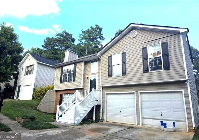 1st image of 828 Tradd Ct, Stone Mountain, GA 30087 | MLS# 10783549
