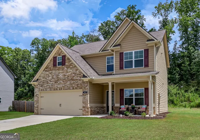 Photo 3 of Sale Pending at 622 Skye Dr, Commerce, GA 30529 | MLS# 10819167 | Listing updated on 2026-09-17