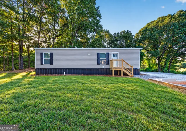 Manufactured home for sale at 61 Bennys Dr, Cleveland, GA 30528 | MLS# 10872758