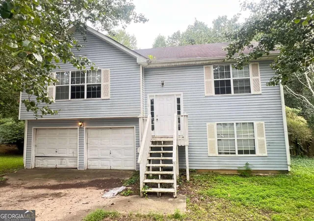 Single Family Residence at 4333 Ward Blf Ct, Ellenwood, GA 30294 | MLS# 10597459 | | Sold on 2025-10-08