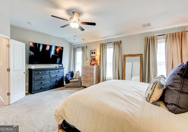 Photo 3 of Single family home for sale at 23 South York Dr, Newnan, GA 30265 | MLS# 10823614 | Listing updated on 2026-10-01