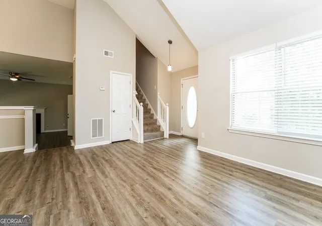 4th image of 5336 E Shirewick Dr E, Lithonia, GA 30058 | MLS# 10785843