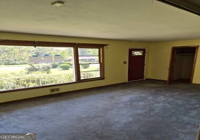 Photo 4 of Sale Pending at 2864 Valley Ridge Dr, Decatur, GA 30032 | MLS# 10833121 | Listing updated on 2026-10-19