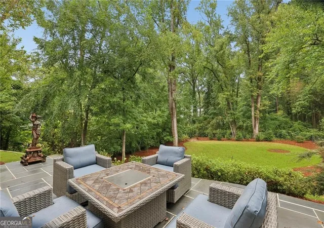 Photo 3 of Single family home for sale at 934 Winall Dl Rd NE, Atlanta, GA 30319 | MLS# 10836193 | Listing updated on 2026-09-14