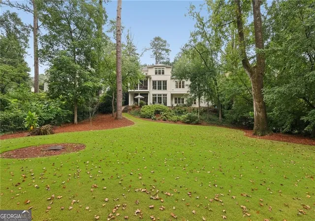 Photo 4 of Single family home for sale at 934 Winall Dl Rd NE, Atlanta, GA 30319 | MLS# 10836193 | Listing updated on 2026-09-14