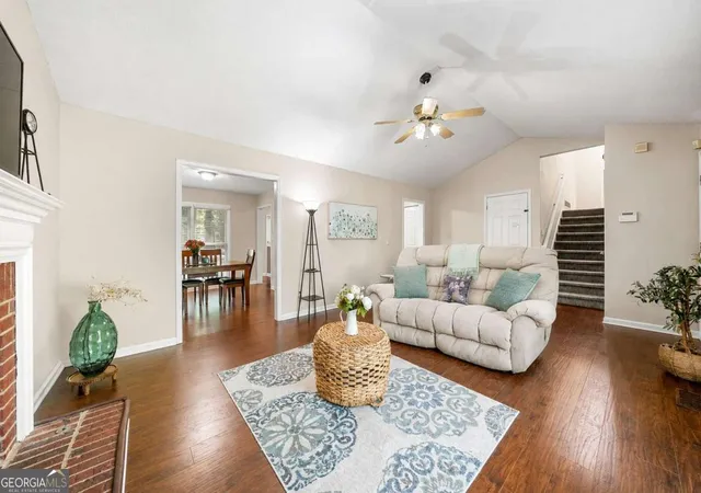 2nd image of 3513 Robin Ln, Acworth, GA 30101 | MLS# 10819290