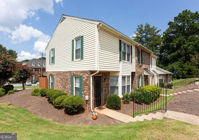 Listing Photo 4 - Condo for sale in building located at 768 Longleaf Dr, Lawrenceville, GA 30046