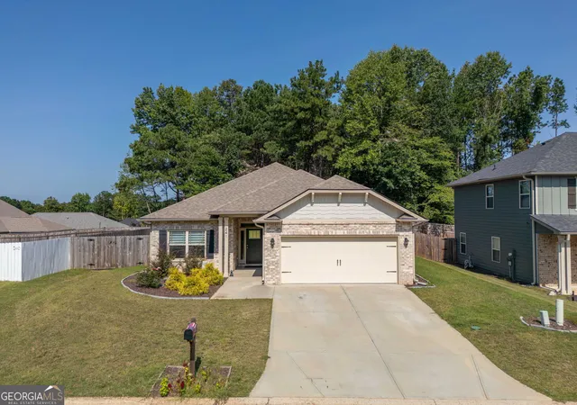 1st image of 241 Magnolia Villas Dr, Cornelia, GA 30531 | MLS# 10825996