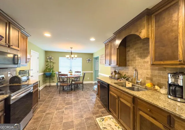 Homes for sale in Gainesville, GA | 5409 Stepstone Wy, Gainesville, GA 30506 | MLS# 10733640