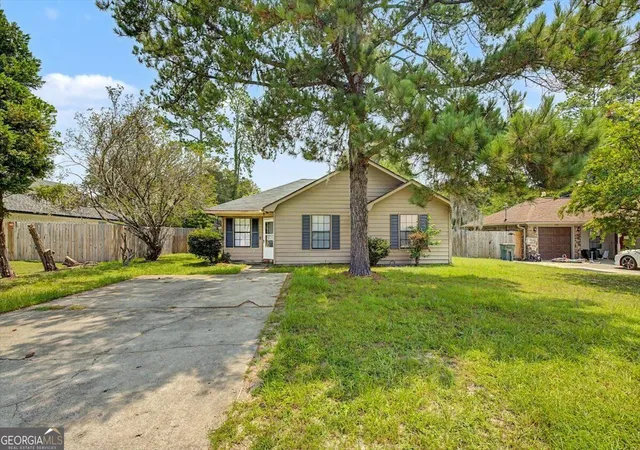 1st image of 916 Wrenwood Ln, Hinesville, GA 31313 | MLS# 10819540