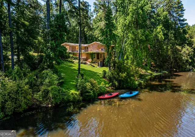 1st image of 8 Canterbury Dr, Newnan, GA 30263 | MLS# 10808575