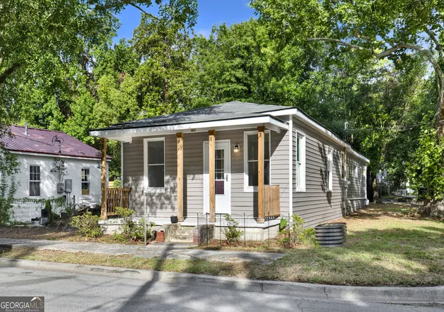 Homes for sale in Savannah, GA | 1701 Grove St, Savannah, GA 31401 | MLS# 10773379