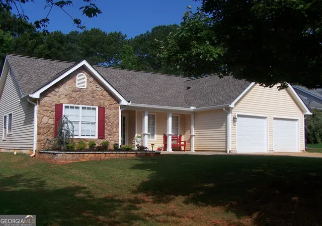 2nd image of 526 Wyntuck Dr, Mcdonough, GA 30253 | MLS# 10796096