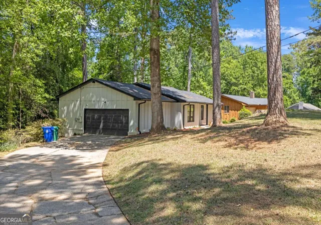 3rd image of 3352 Idlecreek Wy, Decatur, GA 30034 | MLS# 10817552