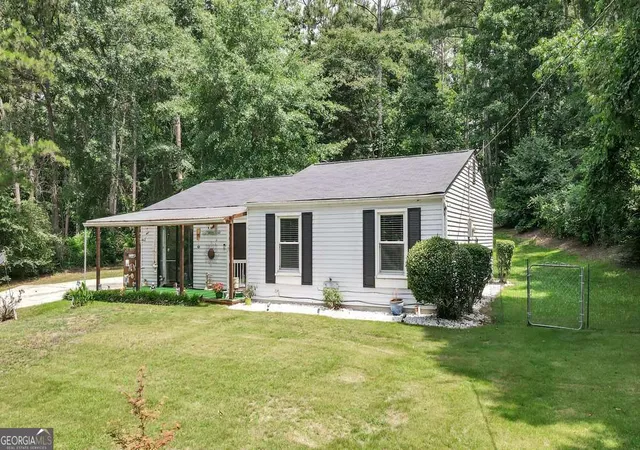 Photo 1 of Single family home for sale at 3184 Newcastle Wy, Snellville, GA 30039 | MLS# 10801490 | Listing updated on 2026-08-28