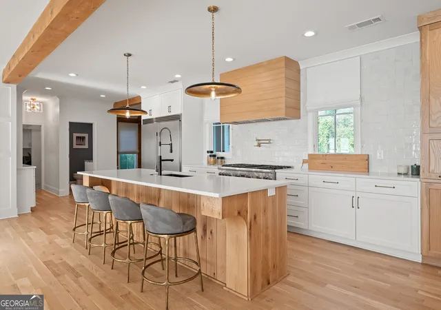 Photo 4 of Single family home for sale at 140 Meadowview Rd, Athens, GA 30606 | MLS# 10781634 | Listing updated on 2026-07-14