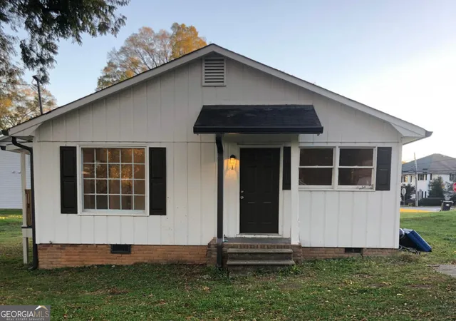 3rd image of 16 Walker St, Cartersville, GA 30120 | MLS# 10626368