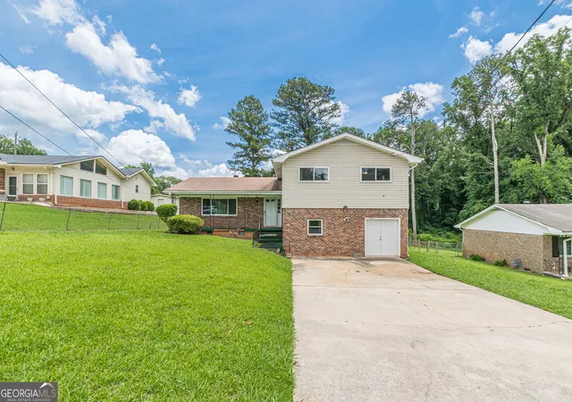 Photo 1 of Sale Pending at 2272 Green Hawk Ct, Decatur, GA 30035 | MLS# 10789841 | Listing updated on 2026-08-31