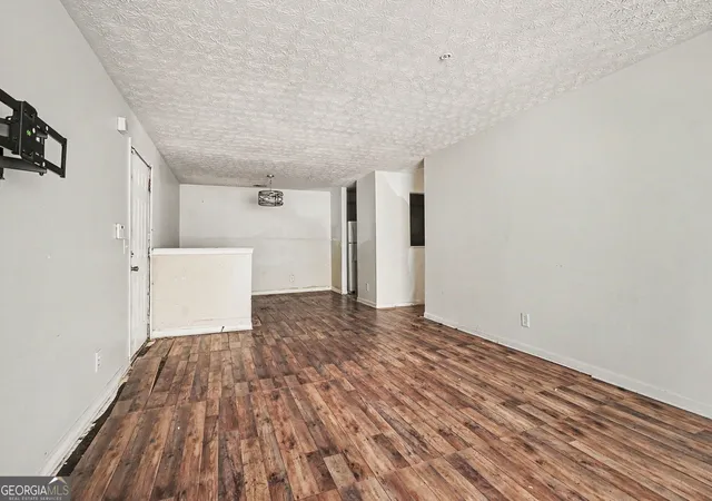 Photo 3 of Condo for sale at 2202 Fairington Village Dr, Lithonia, GA 30038 | MLS# 10826245 | Listing updated on 2026-09-20