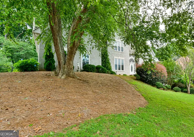Photo 3 of Single family home for sale at 371 Bridgebrook Ln Sw, Smyrna, GA 30082 | MLS# 10781262 | Listing updated on 2026-08-28