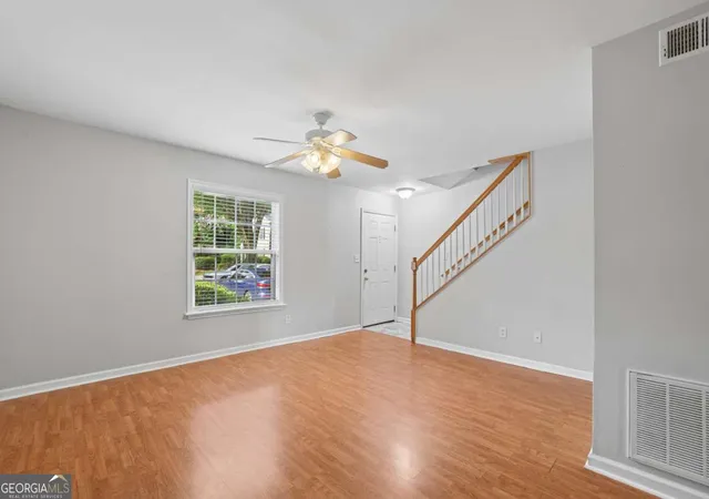 Listing Photo 4 - Condo for sale in building located at 1206 Brighton Pt, Sandy Springs, GA 30328
