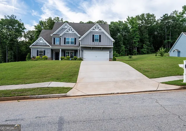 Photo 2 of Single family home for sale at 2013 Emily Jane Dr, Griffin, GA 30224 | MLS# 10781624 | Listing updated on 2026-09-17
