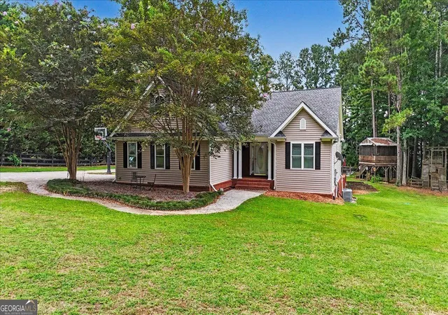 3rd image of 476 Providence Dr, Canton, GA 30115 | MLS# 10830623