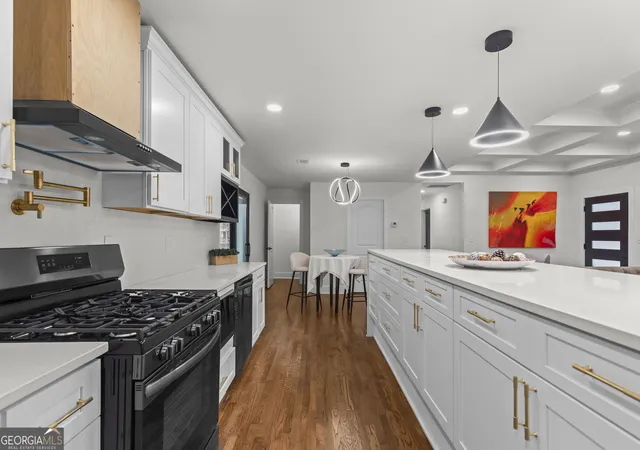 Photo 4 of Single family home for sale at 2600 Lisa Dr Sw, Atlanta, GA 30311 | MLS# 10835676 | Listing updated on 2026-09-12