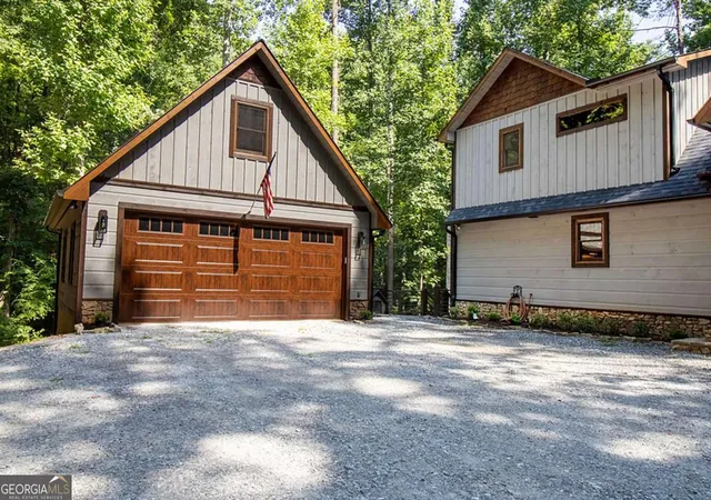 Photo 4 of Single family home for sale at 142 Timber Ridge Rd, Blue Ridge, GA 30513 | MLS# 10804469 | Listing updated on 2026-07-27
