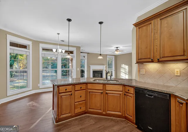 Homes for sale in Lagrange, GA | 101 Riverbluff Dr, Lagrange, GA 30240 | MLS# 10593693