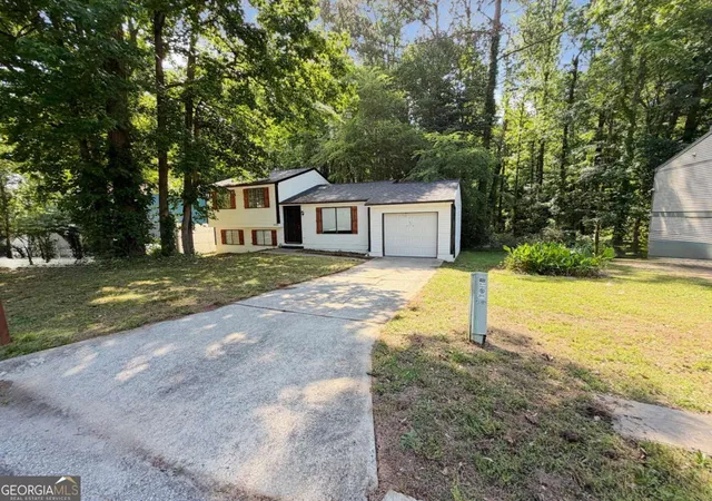 1st image of 5321 Tasman Trl, Lithonia, GA 30038 | MLS# 10777037