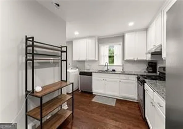 Homes for sale in Atlanta, GA | 2756 Gresham Rd Se, Atlanta, GA 30316 | MLS# 10722869