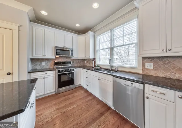 Photo 4 of Single family home for sale at 192 Chicopee Dr Ne, Marietta, GA 30060 | MLS# 10714333 | Listing updated on 2026-08-24