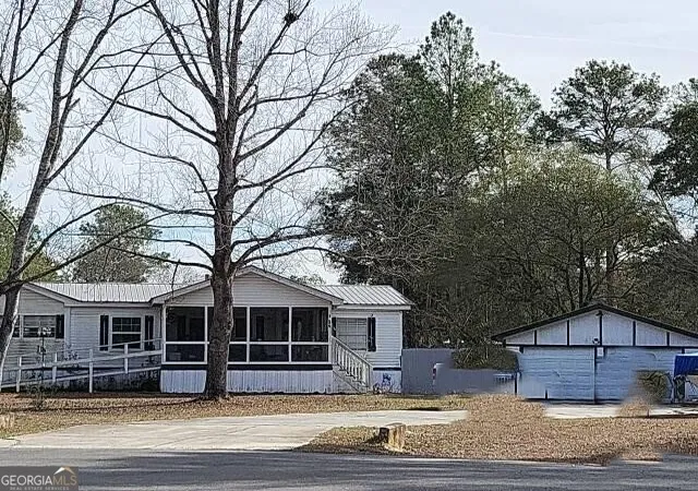 Photo 3 of Single family home for sale at 19 Widgeon Ct, Bloomingdale, GA 31302 | MLS# 10675373 | Listing updated on 2026-08-25