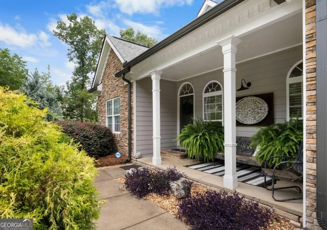 Photo 3 of Single family home for sale at 23 Hunters Ridge Dr, Adairsville, GA 30103 | MLS# 10822353 | Listing updated on 2026-10-04