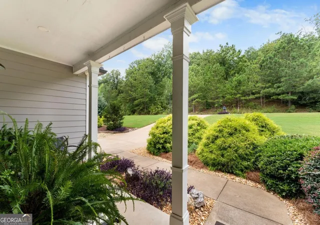 Photo 4 of Single family home for sale at 23 Hunters Ridge Dr, Adairsville, GA 30103 | MLS# 10822353 | Listing updated on 2026-10-04