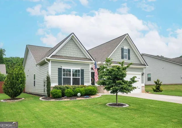 3rd image of 702 Owens Cir, Canton, GA 30115 | MLS# 10791695