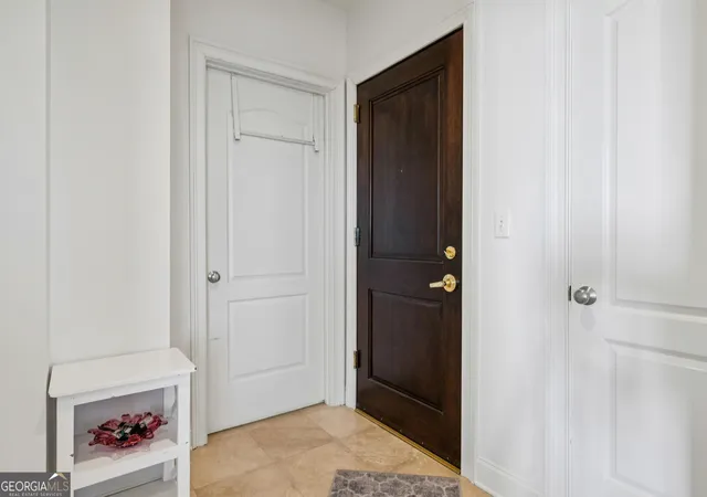 Photo 4 of Condo for sale at 2828 Peachtree Rd NW #2502, Atlanta, GA 30305 | MLS# 10677316 | Listing updated on 2026-02-11