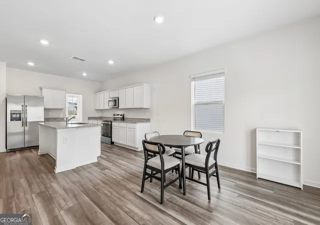 Photo 3 of Single family home for sale at 402 San Sebastian Dr, Locust Grove, GA 30248 | MLS# 10828809 | Listing updated on 2026-09-12