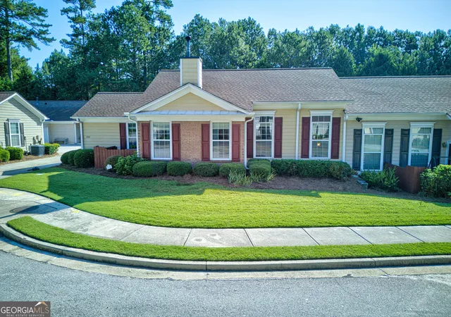 Photo 1 of Townhouse for sale at 172 Camry Ln, Grayson, GA 30017 | MLS# 10809587 | Listing updated on 2026-08-24
