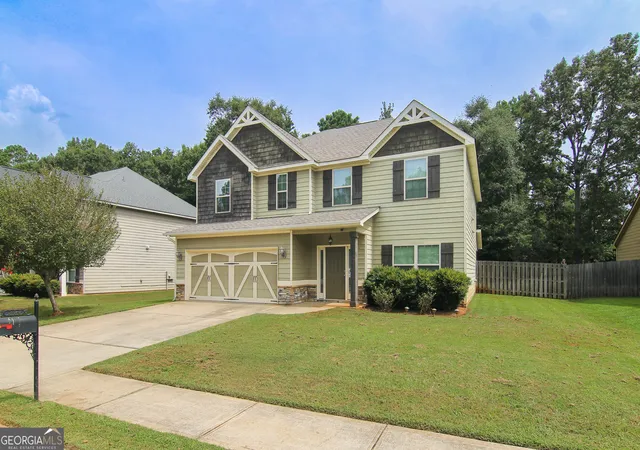 Photo 2 of Single family home for sale at 204 Dog Fennel Ln, Perry, GA 31069 | MLS# 10817593 | Listing updated on 2026-09-14