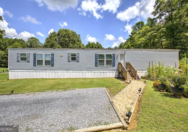 Photo 4 of Manufactured home for sale at 115 Webberdale Dr SW, Plainville, GA 30733 | MLS# 10809425 | Listing updated on 2026-09-16