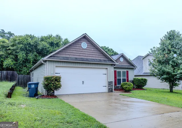 Homes for sale in Phenix City, AL | 2814 Nancy Dr, Phenix City, AL 36870 | MLS# 10789576