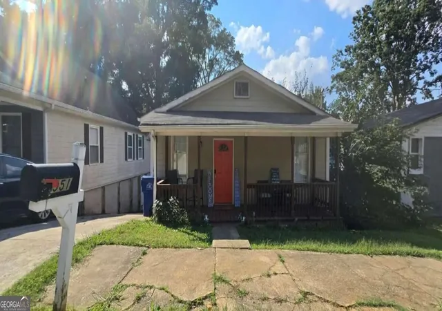 Photo 1 of Single family home for sale at 951 Violet St Se, Atlanta, GA 30315 | MLS# 10876218 | Listing updated on 2026-10-27