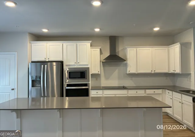 Photo 3 of Townhouse for sale at 170 Wallace St, Fayetteville, GA 30214 | MLS# 10826063 | Listing updated on 2026-10-28